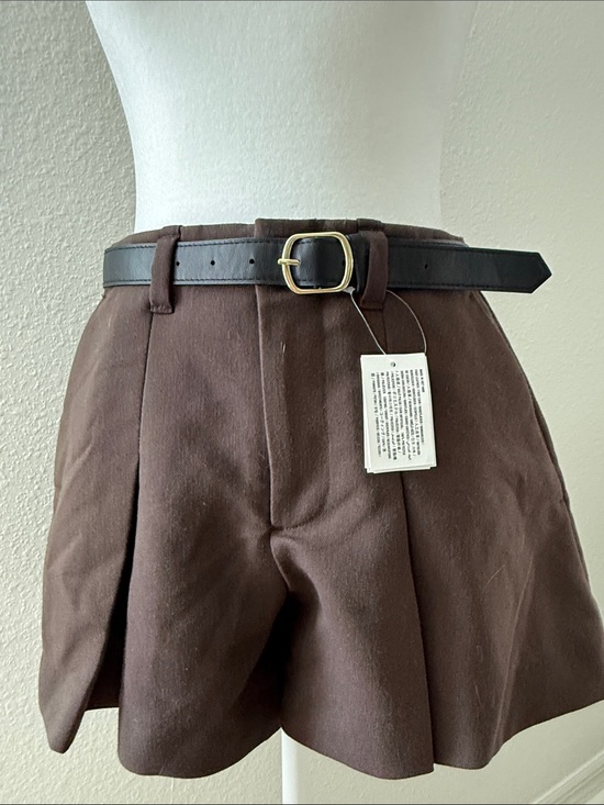 Abercrombie & Fitch Pants - Brown Women’s Cotton-Blend Short Pants